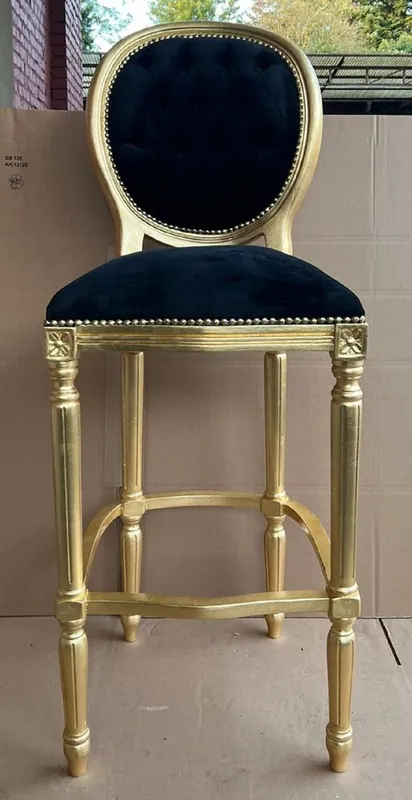 Echt Casa Padrino sedia da bar barocco nero / oro - Magnifico sgabello da bar in legno massello in stile barocco con elegante tessuto in velluto - Mobile da bar barocco