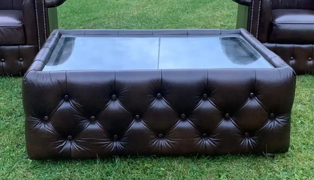 Casa Padrino tavolo da salotto Chesterfield di lusso in vera pelle con piano in vetro nero Saisonangebot