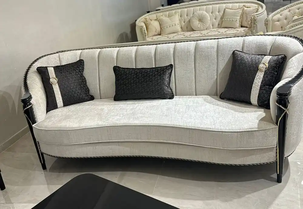Wochenendangebot Casa Padrino divano da soggiorno barocco di lusso crema / nero / oro 245 cm - Mobile da soggiorno in stile barocco