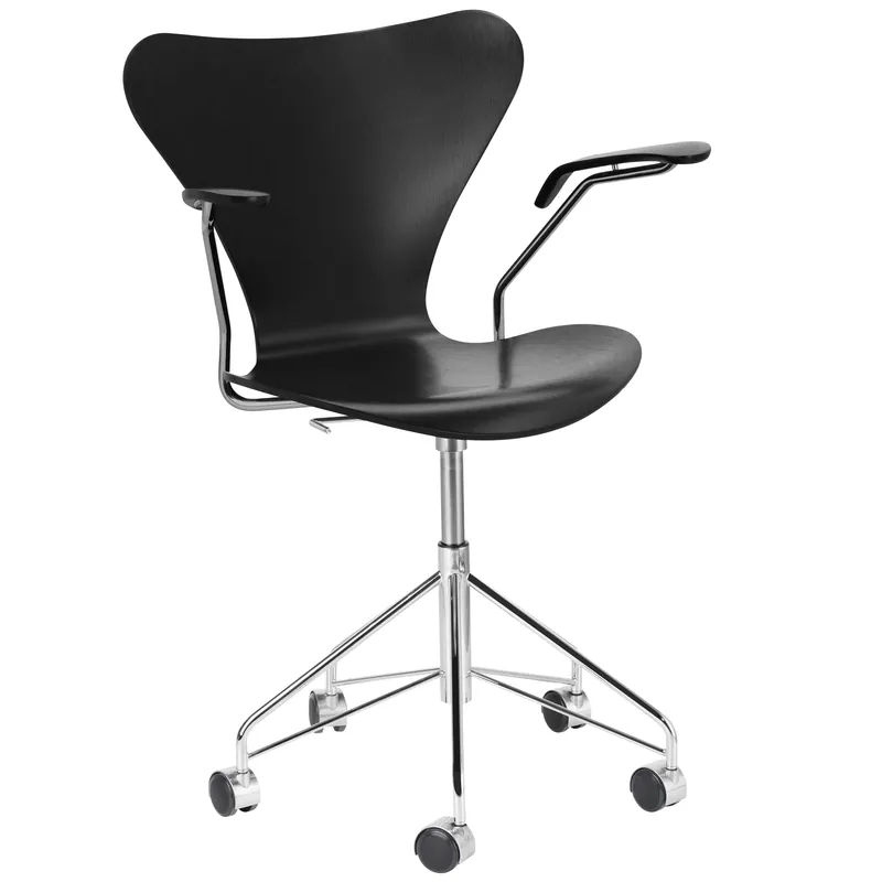 3217 (Serie 7™) von Fritz Hansen Rabatt