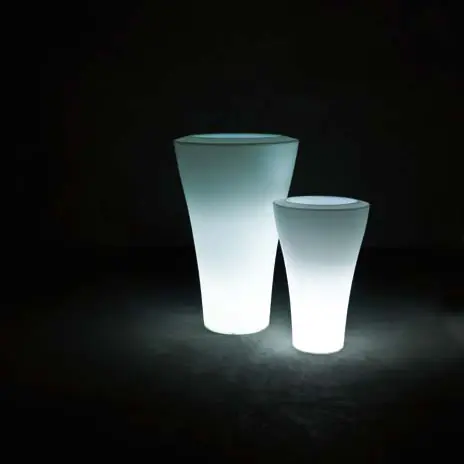 Ming Extra High Light von serralunga Echt